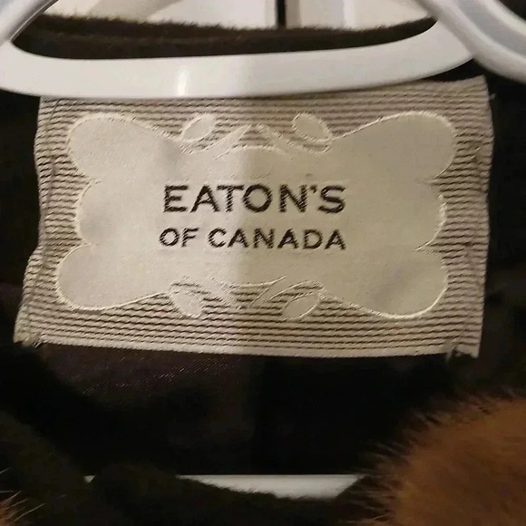 FIRM  PRICE -Vintage Eaton Wool/Mink Collar. - Picture 4 of 7